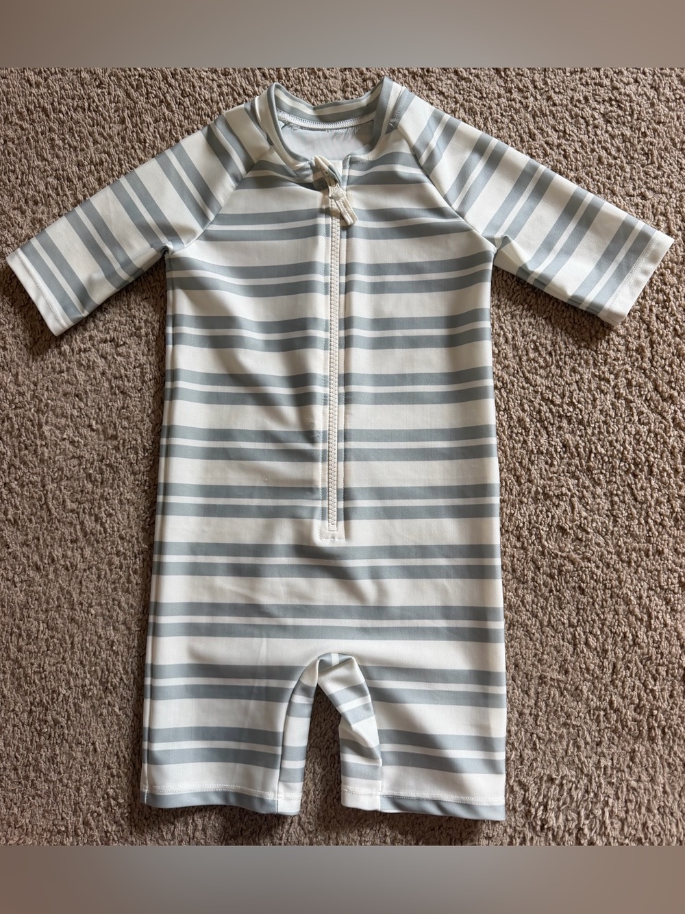 H&M toddler one piece swimsuit size 3/4T